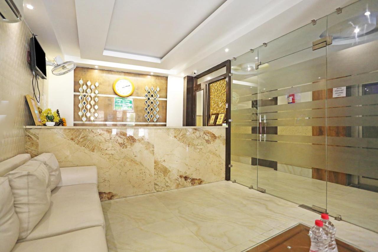 Hotel Iconic Near Delhi Igi International Airport Нью-Дели Экстерьер фото