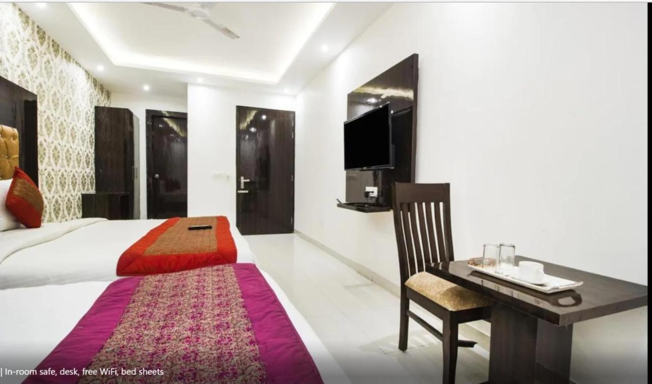 Hotel Iconic Near Delhi Igi International Airport Нью-Дели Экстерьер фото