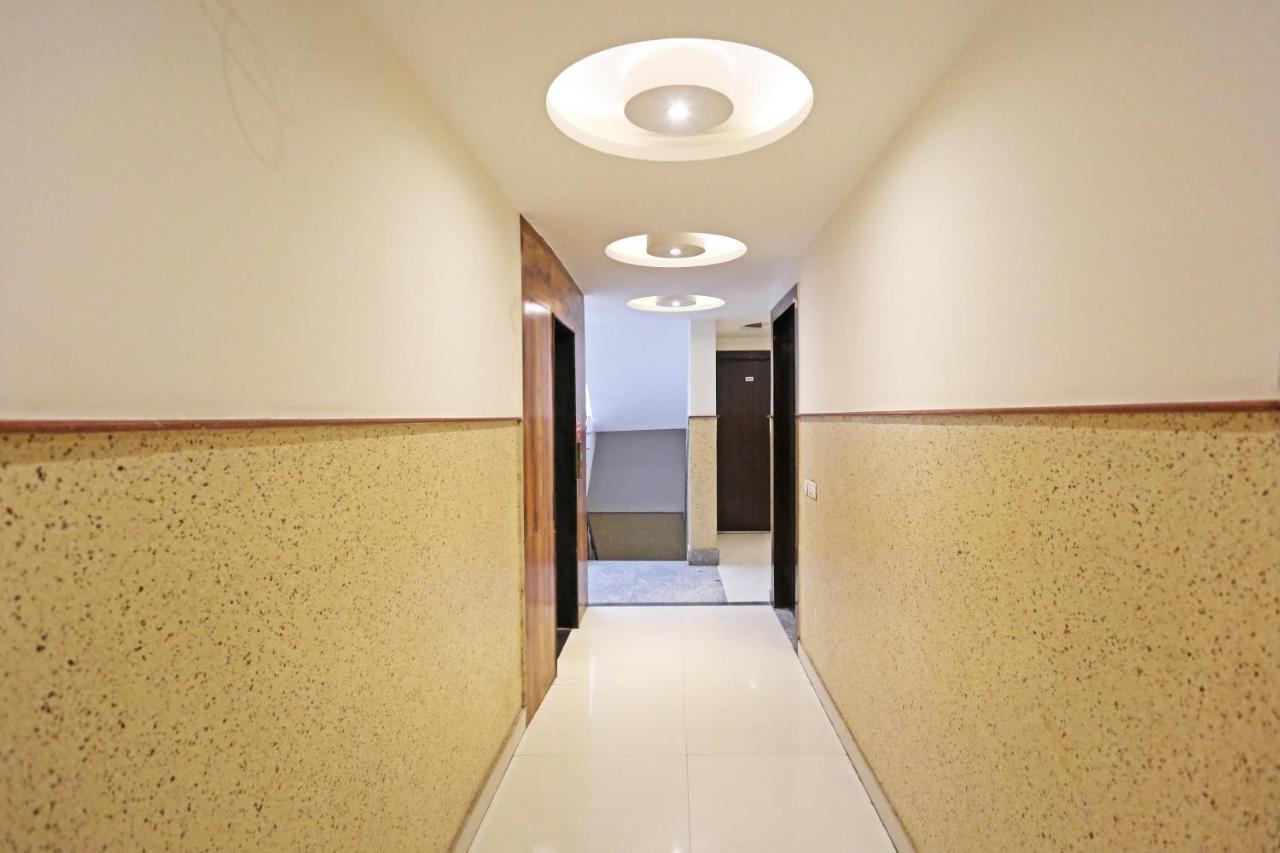 Hotel Iconic Near Delhi Igi International Airport Нью-Дели Экстерьер фото