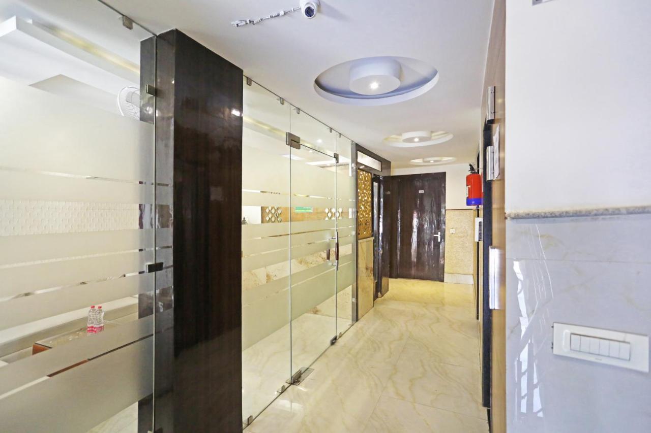 Hotel Iconic Near Delhi Igi International Airport Нью-Дели Экстерьер фото
