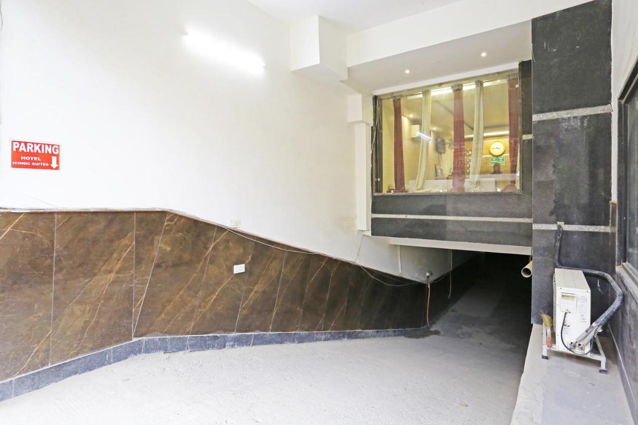 Hotel Iconic Near Delhi Igi International Airport Нью-Дели Экстерьер фото